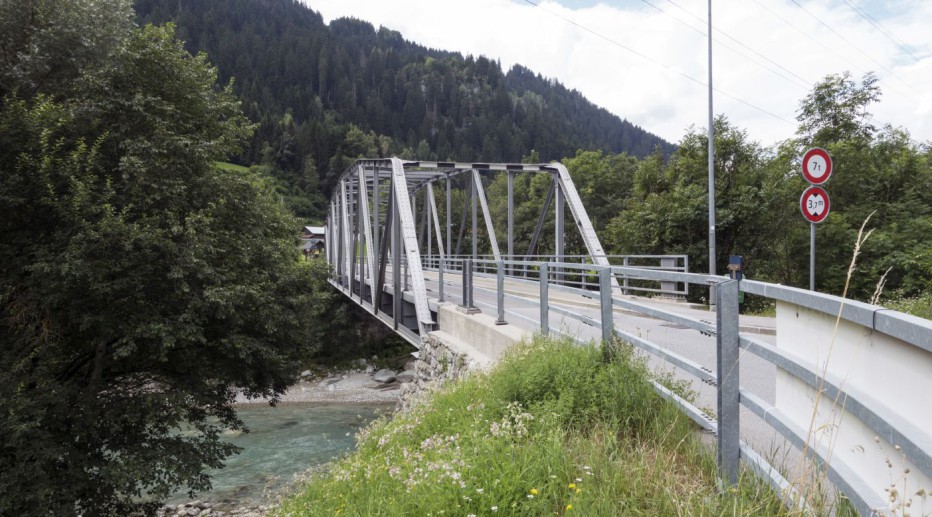 Tavanasa Brücken | 0053_3315-Panorama.jpg         Brücke bei Mutteins, Juli 2016